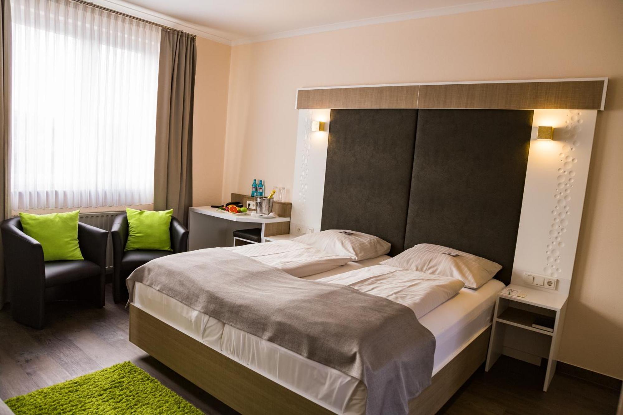 Hotel-Restaurant Zur Krone Löhnberg Exteriér fotografie