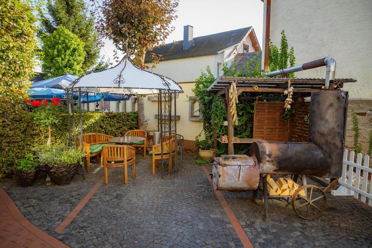 Hotel-Restaurant Zur Krone Löhnberg Exteriér fotografie
